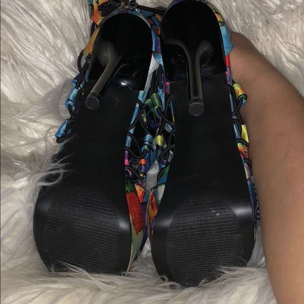 Multicolored stilettos - Picture 3 of 4